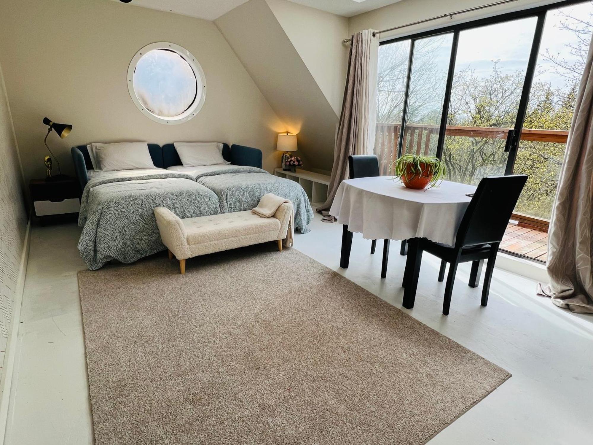 Creekside City Center Suite Норт-Ванкувер Екстер'єр фото